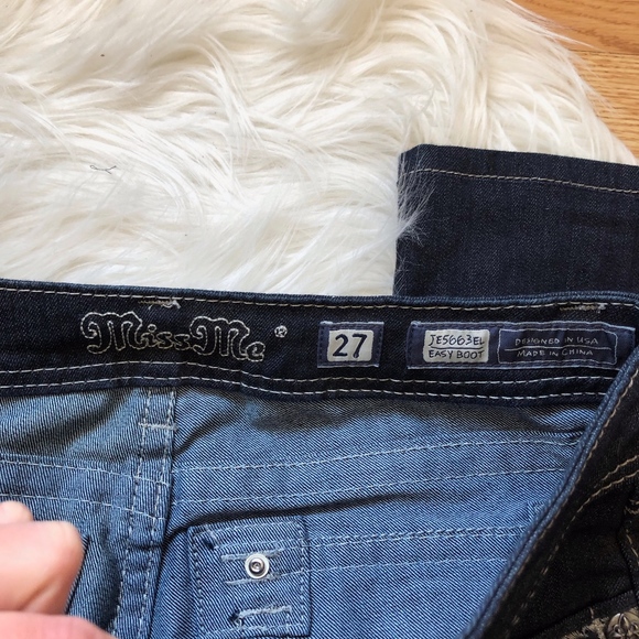 NEW Miss Me Dark Easy Boot Cut Jeans 27 - Picture 4 of 5